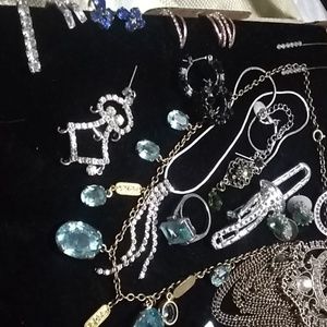Lot of antique crystal necklaces,and earrings 2 pi